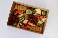Load image into Gallery viewer, Seasonal Fruit Box