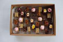 Load image into Gallery viewer, Sweet Snack Box