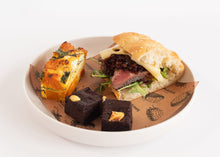 Load image into Gallery viewer, Lunch box Catering ($21 per person)