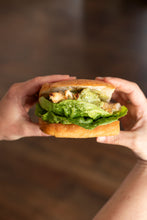 Load image into Gallery viewer, Sandwich Box 8 pieces