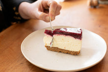 Load image into Gallery viewer, Berry Cheesecake