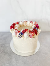 Load image into Gallery viewer, Vanilla Bean cake