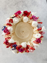 Load image into Gallery viewer, Vanilla Bean cake