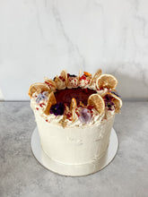 Load image into Gallery viewer, Lemon and Raspberry Cake