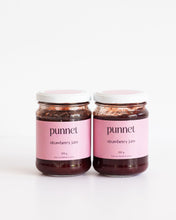Load image into Gallery viewer, Punnet&#39;s strawberry jam
