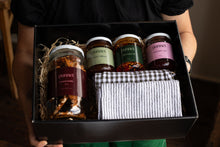 Load image into Gallery viewer, Gift Box - Punnet Foodie
