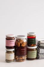 Load image into Gallery viewer, Gift Box - Punnet Deluxe Foodie