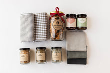 Load image into Gallery viewer, Gift Box - Punnet Deluxe Foodie