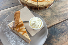 Load image into Gallery viewer, Biscoff Cheesecake